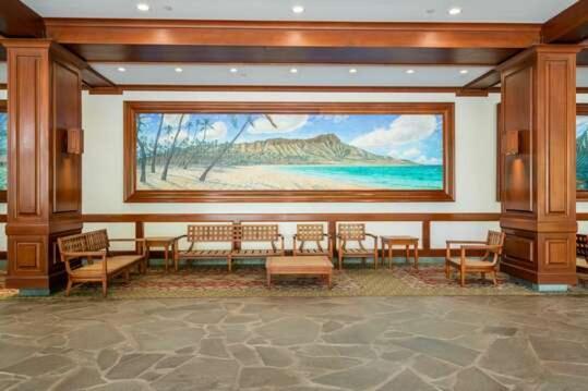 Oceanview 30th Floor Just Steps From Waikiki Beach, Full Kitchen, Free Parking *